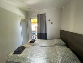 e6991321-cdf6-4faf-b33e-64e60dfe53a3 -  - Luxe Chalet 4p