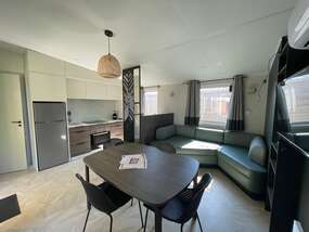 d6d4eea5-09ce-4130-b212-f9d215715c90 -  - Chalet Luxe 4p