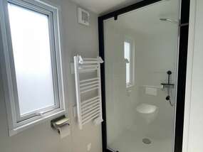 6b03e06a-c065-422e-8483-787e1a3c4345 -  - Luxe Chalet 4p