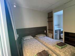 328be419-8630-4a32-bcd8-fc5cadf32e41 -  - Luxe Chalet 4p